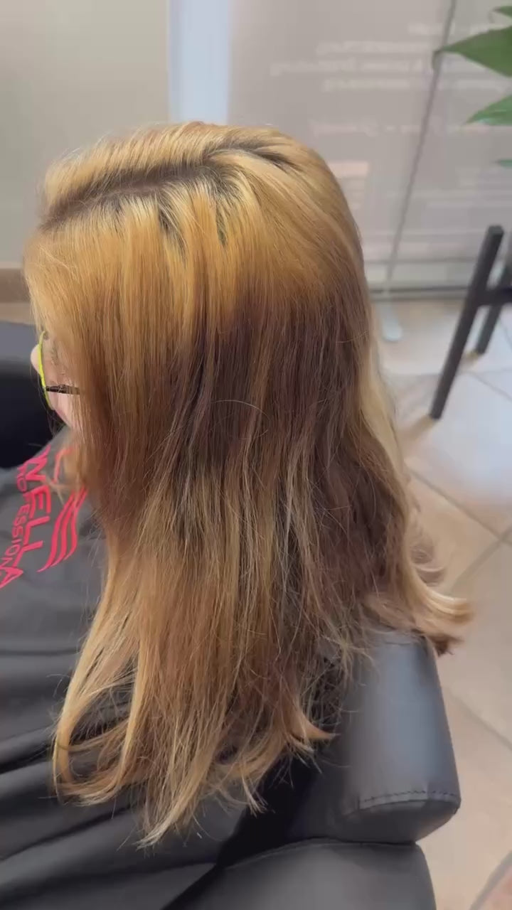 Professionelle Haarfarbe und Gloss Behandlung beim Friseur PerLa Mirage Coiffeur Schweinfurt